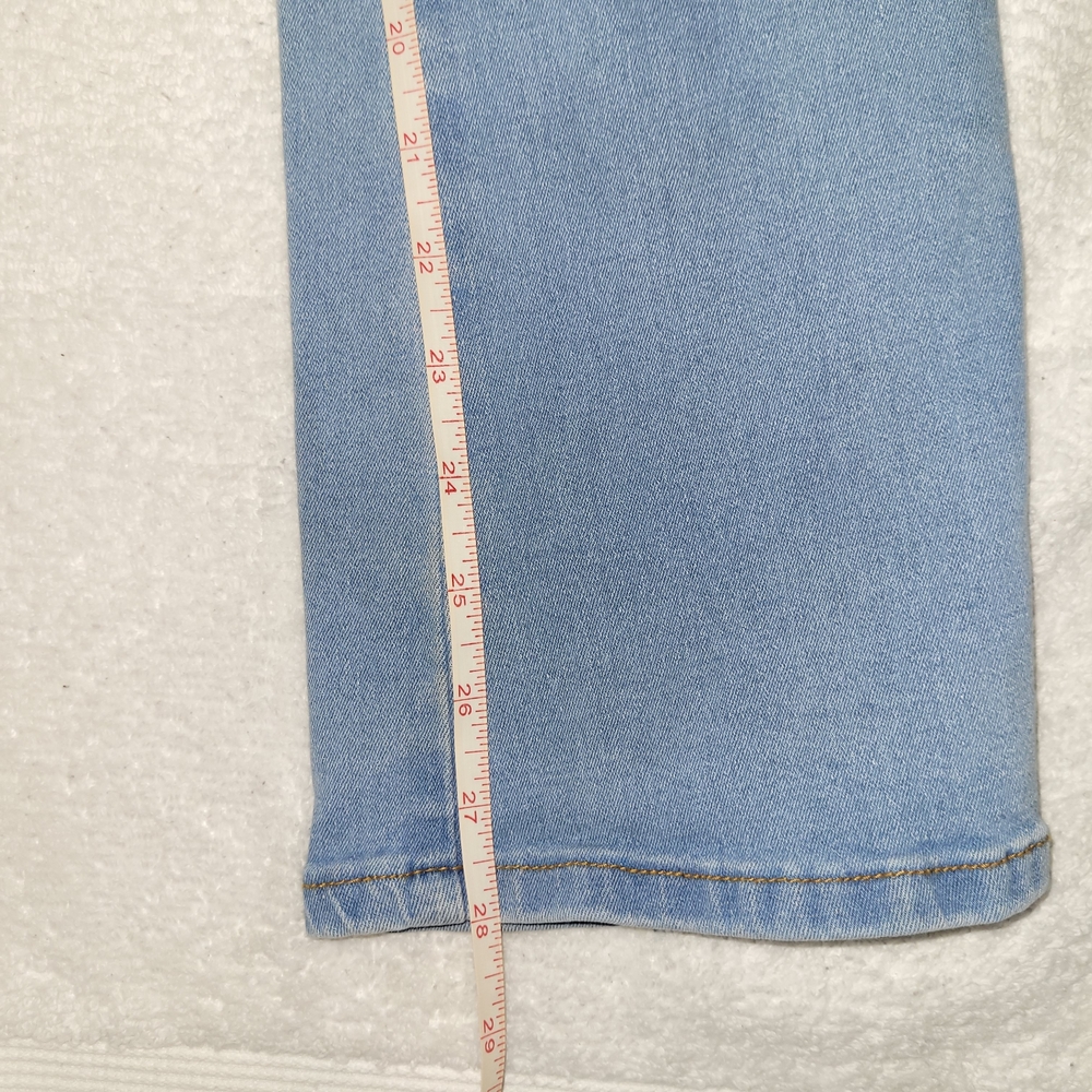 Embroidered Light Blue Jeans with Animal Design - Picture 7 of 13